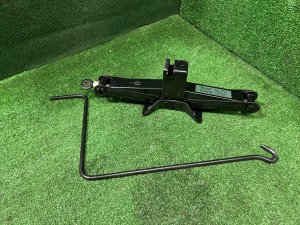 Домкрат высокий SUBARU LEGACY LANCASTER OEM 97030AC061 BHE 2001