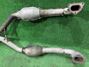 Выпускной коллектор БЕЗ КАТАЛИЗАТОРА !!! SUBARU LEGACY LANCASTER OEM 44101AE050 BHE BEE 2001 EZ30 AT