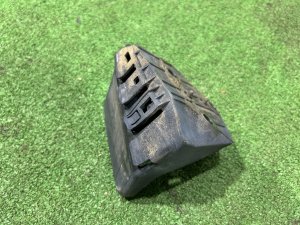 Крепление заднего бампера левое 57707AE070 SUBARU LEGACY LANCASTER