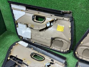 Обшивка дверей SUBARU LEGACY LANCASTER OEM 94210AE600AD 94210AE610AD 94220AE420AD 94220AE430AD BHE BH9 BH5 2001 SILVER/GREY 1U2