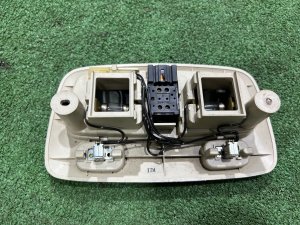 Плафон салона передний SUBARU LEGACY LANCASTER OEM 84621AE001GF BHE 2001 EZ30 AT