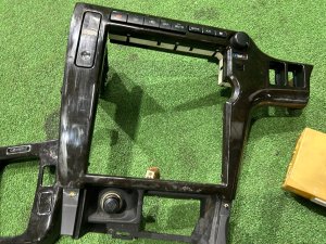 Рамка магнитофона SUBARU LEGACY LANCASTER OEM 66060AE330, 66050AE260 BHE 2001 SILVER/GREY 1U2