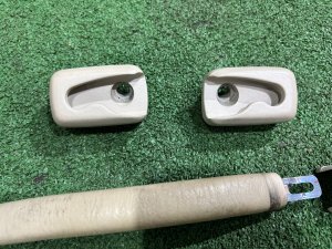 Ручки потолка крепления сетки SUBARU LEGACY LANCASTER OEM 92041AE020GF 92043AE000GF 92045AE000GF 92045AE010GF BHE 2001 SILVER/GREY 1U2