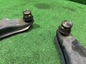 Рычаги передние Дефект сайлентблоков SUBARU LEGACY LANCASTER OEM 20202AE000 20202AE010 BHE BH9 2001 EZ30 AT