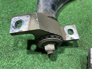 Рычаги передние Дефект сайлентблоков SUBARU LEGACY LANCASTER OEM 20202AE000 20202AE010 BHE BH9 2001 EZ30 AT