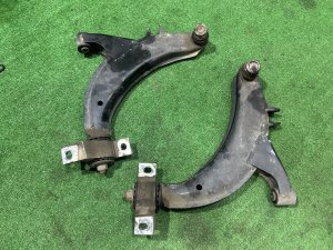 Рычаги передние Дефект сайлентблоков 20202AE000 20202AE010 SUBARU LEGACY LANCASTER