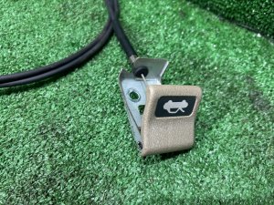 Тросик капота SUBARU LEGACY LANCASTER OEM 57330AE000GE BH9 BHE 2001 SILVER/GREY 1U2