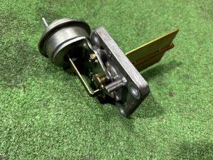 Клапан изменения геометрии SUBARU LEGACY LANCASTER OEM 14130AA030 BHE 2001 EZ30 AT