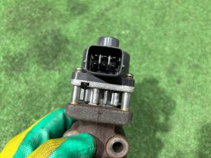 Клапан EGR SUBARU LEGACY LANCASTER OEM 14710AA640 BHE 2001 EZ30 AT