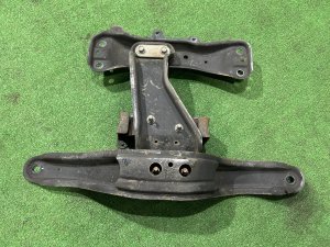 Балка Мкпп 41022AC180 41011AG040 SUBARU FORESTER