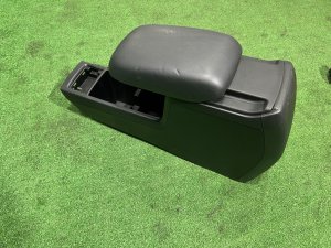 Бардачок подлокотник SUBARU FORESTER OEM 92114SC000JC 92132SC040JC SH5 2007 GREY 61K