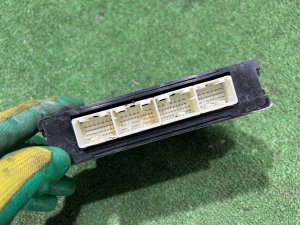 Блок управления двигателя SUBARU FORESTER OEM 22611AN400 SH5 2007 EJ205 MT5