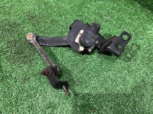 Датчик корректора фар передний 84021AG000 SUBARU FORESTER