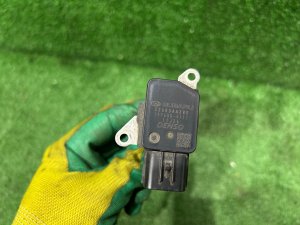 Датчик расхода воздуха МАФ SUBARU FORESTER OEM 22680AA380 SH5 2007 EJ205 MT5