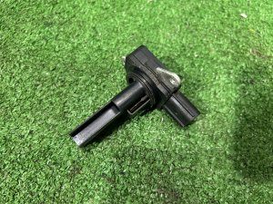 Датчик расхода воздуха МАФ 22680AA380 SUBARU FORESTER