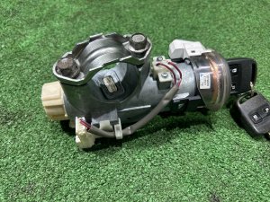 Замок зажигания Комплект замков SUBARU FORESTER OEM 57491FG040 SH5 2007 GREY 61K