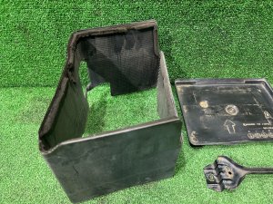 Крепление аккумулятора SUBARU FORESTER OEM 82182AG001 82161AG011 82122AG001 SH5 2007