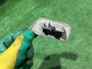 Крышка форсунки омывателя фар правая SUBARU FORESTER OEM 86636SC020EN SH5 2007