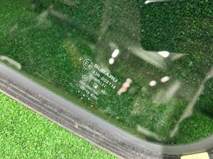 Стекло багажника правое SUBARU FORESTER OEM 65209SC020 SH5 2007