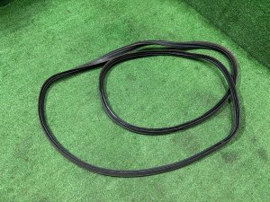 Уплотнитель багажника 63516SC000 SUBARU FORESTER