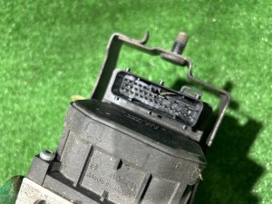 Блок abs SUBARU LEGACY LANCASTER OEM 27539AE060 BHE 2002 EZ30 AT