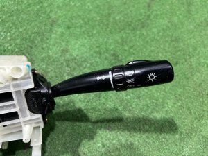 Блок подрулевых переключателей оптитрон SUBARU LEGACY LANCASTER OEM 83111AE050 83111AE030 BHE BH9 BH5 BE5 BE9 BEE 2002 EZ30 AT