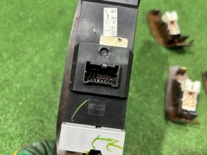 Блок управления стеклоподъемниками SUBARU LEGACY LANCASTER OEM 83071AE080 83071AE040 BHE BH9 2002 EZ30 AT