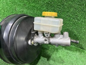 Главный тормозной цилиндр SUBARU LEGACY LANCASTER OEM 26401FA020 BHE BEE 2002 EZ30 AT