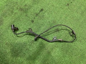 Датчик ABS задний левый 27540AE030 SUBARU LEGACY LANCASTER