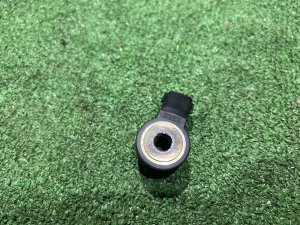 Датчик детонации SUBARU LEGACY LANCASTER OEM 22060AA081 BHE 2002 EZ30 AT