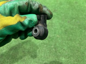 Датчик детонации SUBARU LEGACY LANCASTER OEM 22060AA081 BHE 2002 EZ30 AT