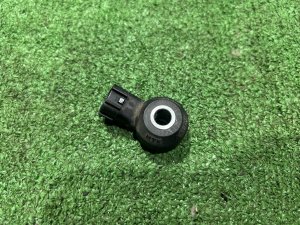 Датчик детонации SUBARU LEGACY LANCASTER OEM 22060AA081 BHE 2002 EZ30 AT