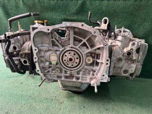 Двигатель без навесного SUBARU LEGACY LANCASTER OEM 10100BG320 11008AA830 BHE 2002 EZ30 AT