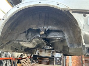 Задняя часть Rear Cut SUBARU LEGACY LANCASTER OEM 51410AE160 51410AE170 52122AE100 BHE 2002 SILVER/GREY 1U2