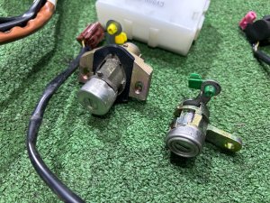 Замок зажигания Комплект замков SUBARU LEGACY LANCASTER OEM 57491AE740 88035AE100 BHE BH9 BH5 2002 SILVER/GREY 1U2