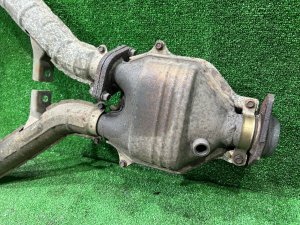 Катализатор SUBARU LEGACY LANCASTER OEM 44101AE040 44101AE050 BHE 2002 EZ30 AT