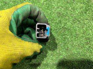 Кнопка птф SUBARU LEGACY LANCASTER OEM 83001AE000 BHE 2002 EZ30 AT