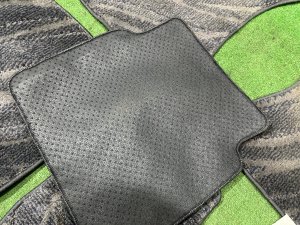 Коврики салона SUBARU LEGACY LANCASTER OEM 95011AE050GG BHE 2002 SILVER/GREY 1U2