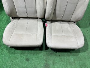 Комплект сидений SUBARU LEGACY LANCASTER OEM 64010AE700GE 64010AE710GE 64231AE360GE 64221AE130GE BHE BH9 BH5 2002 SILVER/GREY 1U2