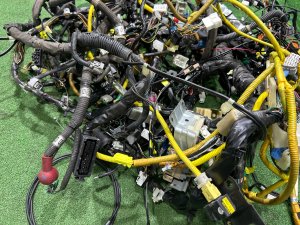 Коса SUBARU LEGACY LANCASTER OEM 81200AE770 81401AE905 81501AE700 BHE 2002 EZ30 AT