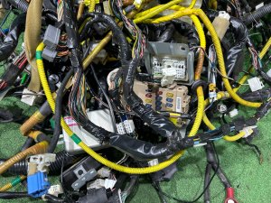 Коса SUBARU LEGACY LANCASTER OEM 81200AE770 81401AE905 81501AE700 BHE 2002 EZ30 AT