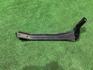 Крепление переднего бампера правое 57707AE230 SUBARU LEGACY LANCASTER