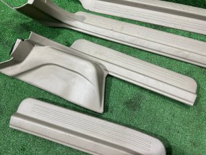 Накладки на пороги SUBARU LEGACY LANCASTER OEM 94060AE000GE 94060AE010GE 94061AE000GE 94061AE010GE BHE BH9 BH5 2002 SILVER/GREY 1U2