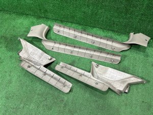 Накладки на пороги SUBARU LEGACY LANCASTER OEM 94060AE000GE 94060AE010GE 94061AE000GE 94061AE010GE BHE BH9 BH5 2002 SILVER/GREY 1U2
