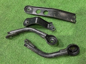Распорки задней балки SUBARU LEGACY LANCASTER OEM 20157AE050 20157AE060 20157AE000 BHE 2002 EZ30 AT