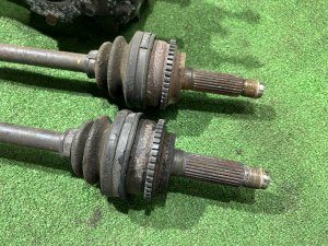 Редуктор с приводами G/R=4.111 LSD SUBARU LEGACY LANCASTER OEM 27011AA730 BHE BH9 BH5 BE5 BE9 BEE 2002 EZ30 AT