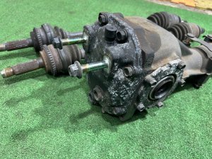 Редуктор с приводами G/R=4.111 LSD SUBARU LEGACY LANCASTER OEM 27011AA730 BHE BH9 BH5 BE5 BE9 BEE 2002 EZ30 AT