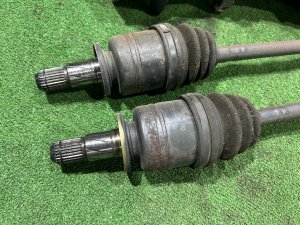 Редуктор с приводами G/R=4.111 LSD SUBARU LEGACY LANCASTER OEM 27011AA730 BHE BH9 BH5 BE5 BE9 BEE 2002 EZ30 AT