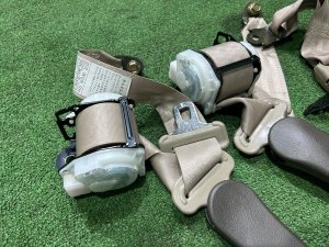 Ремни безопасности задние SUBARU LEGACY LANCASTER OEM 64660AE000ML 64660AE010ML BHE BH9 2002 SILVER/GREY 1U2