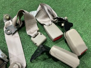 Ремни безопасности задние SUBARU LEGACY LANCASTER OEM 64660AE000ML 64660AE010ML BHE BH9 2002 SILVER/GREY 1U2